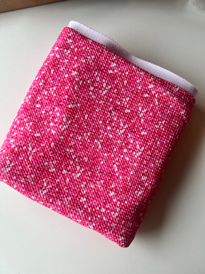 Bullet 5"x60" Bright Prink Glitter (Middle Glitter In Picture)