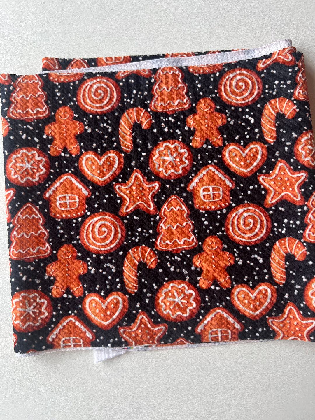 Bullet 7"x60" Gingerbread theme Black