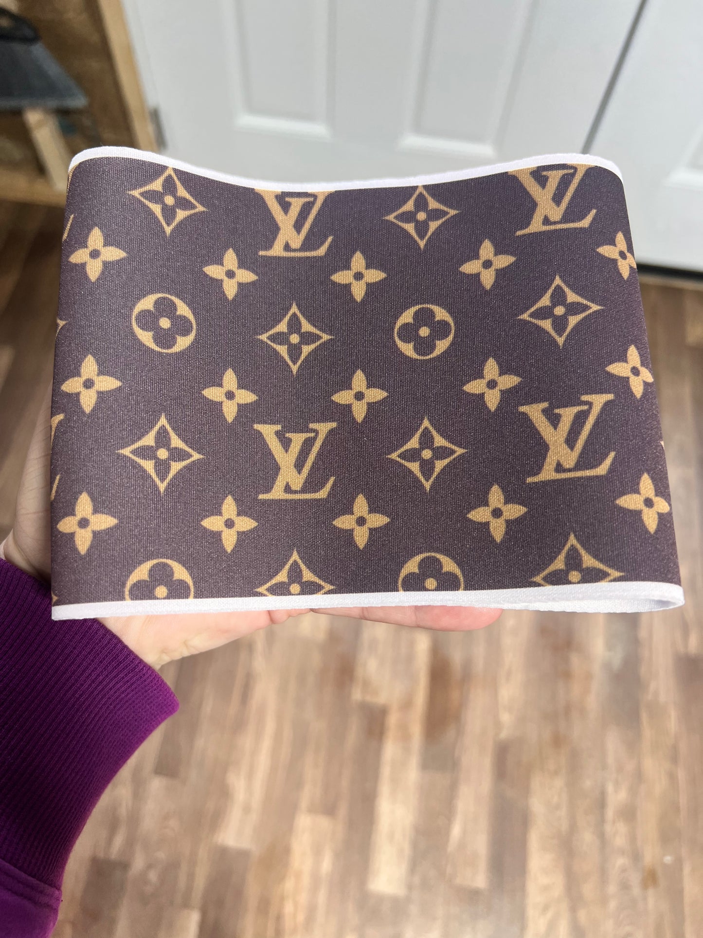 Inspired Design 5x20 Brown LV Techno Scuba