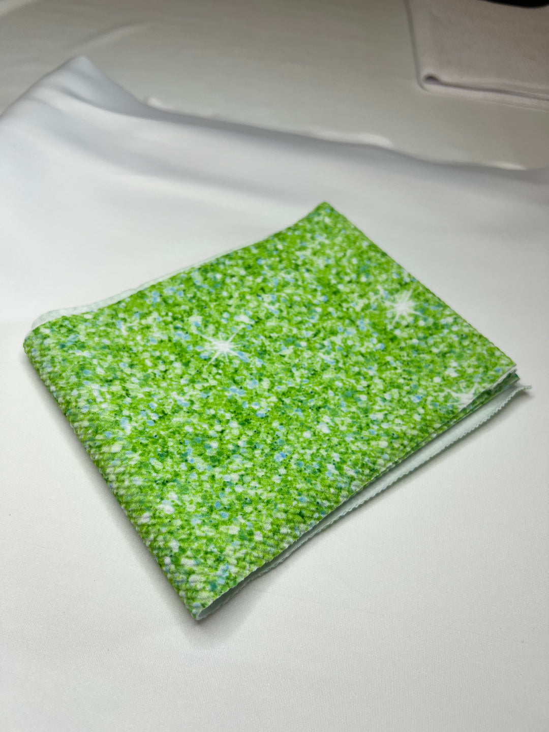 Bullet 5"x60" Green Glitter
